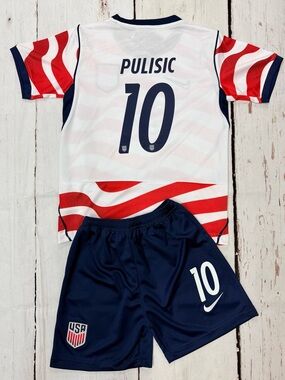 Nike Kids USA Soccer Set - White, Red & Navy Pulisic 10